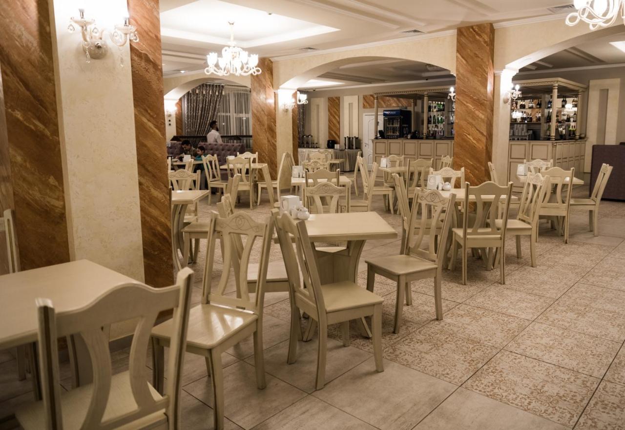 Kasimir Resort Hotel & Spa Bukovel Bagian luar foto